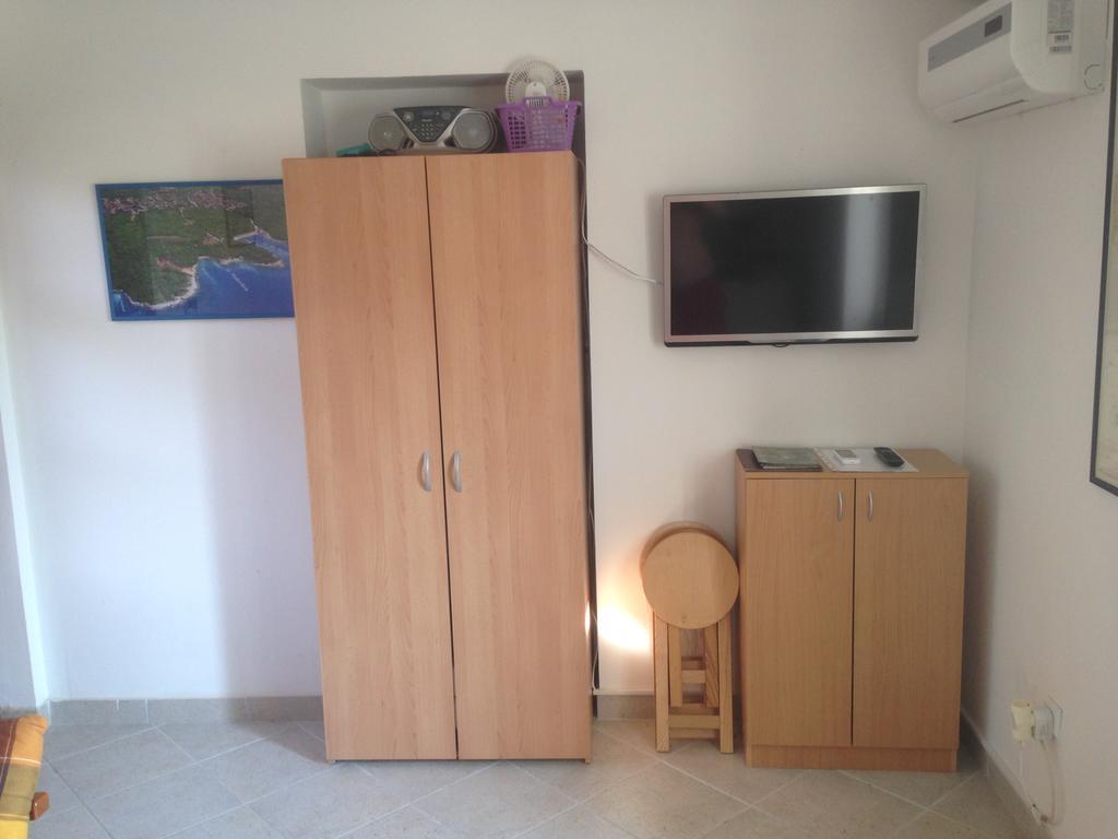 Apartment And Studio Jelusic Pinezići Chambre photo
